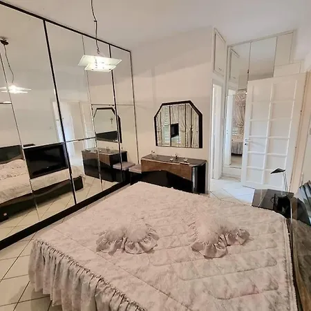 Apartment Flat , Near The Aiport Heraklion (Crete)